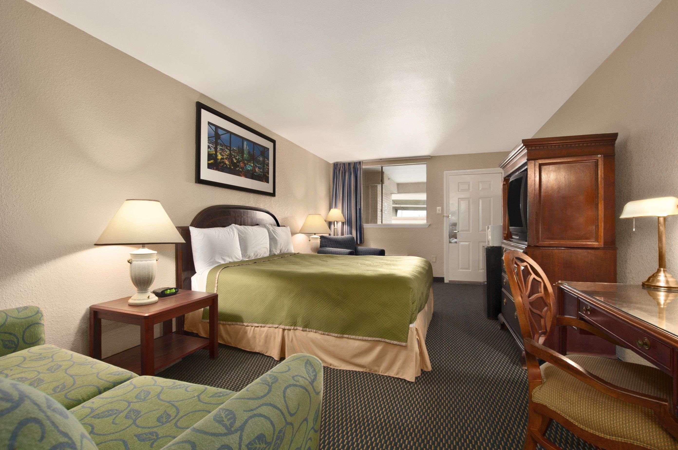 Travelodge By Wyndham New Orleans Harvey Hotel Exterior foto